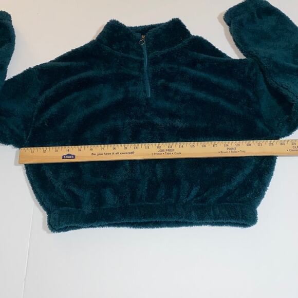 Emerald Green Boxy Crop Top Sweater Sz Medium Comfort Faux Fur Fleece 1/4 Zip - Picture 5 of 10